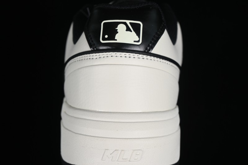 New York Yankees Chunky Liner Basic Thick Sole Platform Sneakers with 6cm Height Increase - 3ASXCA12N50WHS