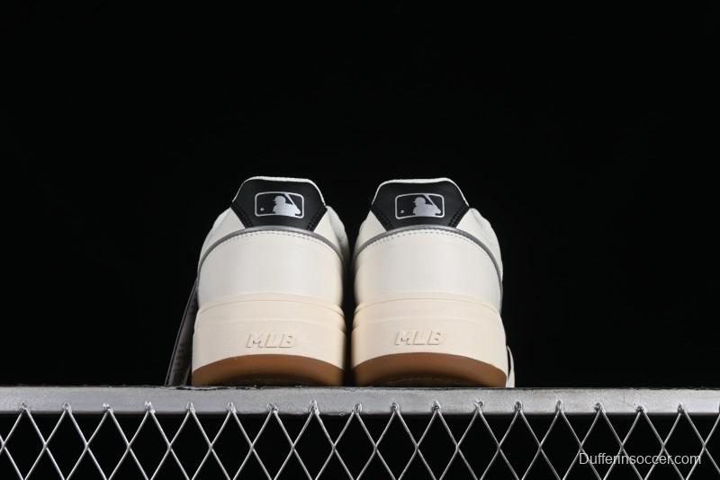 MLB Chunky Liner Basic New York Yankees Thick Sole Platform Sneakers with 6cm Height Increase - 3ASXCA12N50IVS