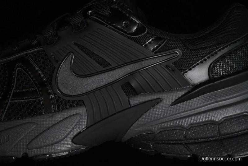 Nike V2K Runtekk 3XL Retro Low-Top Running Shoes with Shock Absorption and Anti-Slip Design - FD0736-001