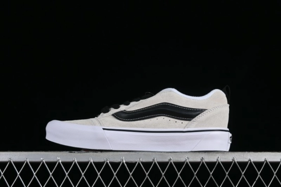 Vans Classics Knu Skool Retro Sneakers with Thick Tongue and Oversized Toe - VN0009QC02Y