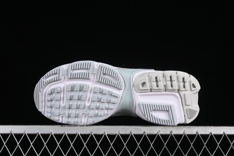 Nike Runtekk Run Retro Low-Top Running Shoes with Cushlon Midsole and Anti-Slip Design - FD0736-104