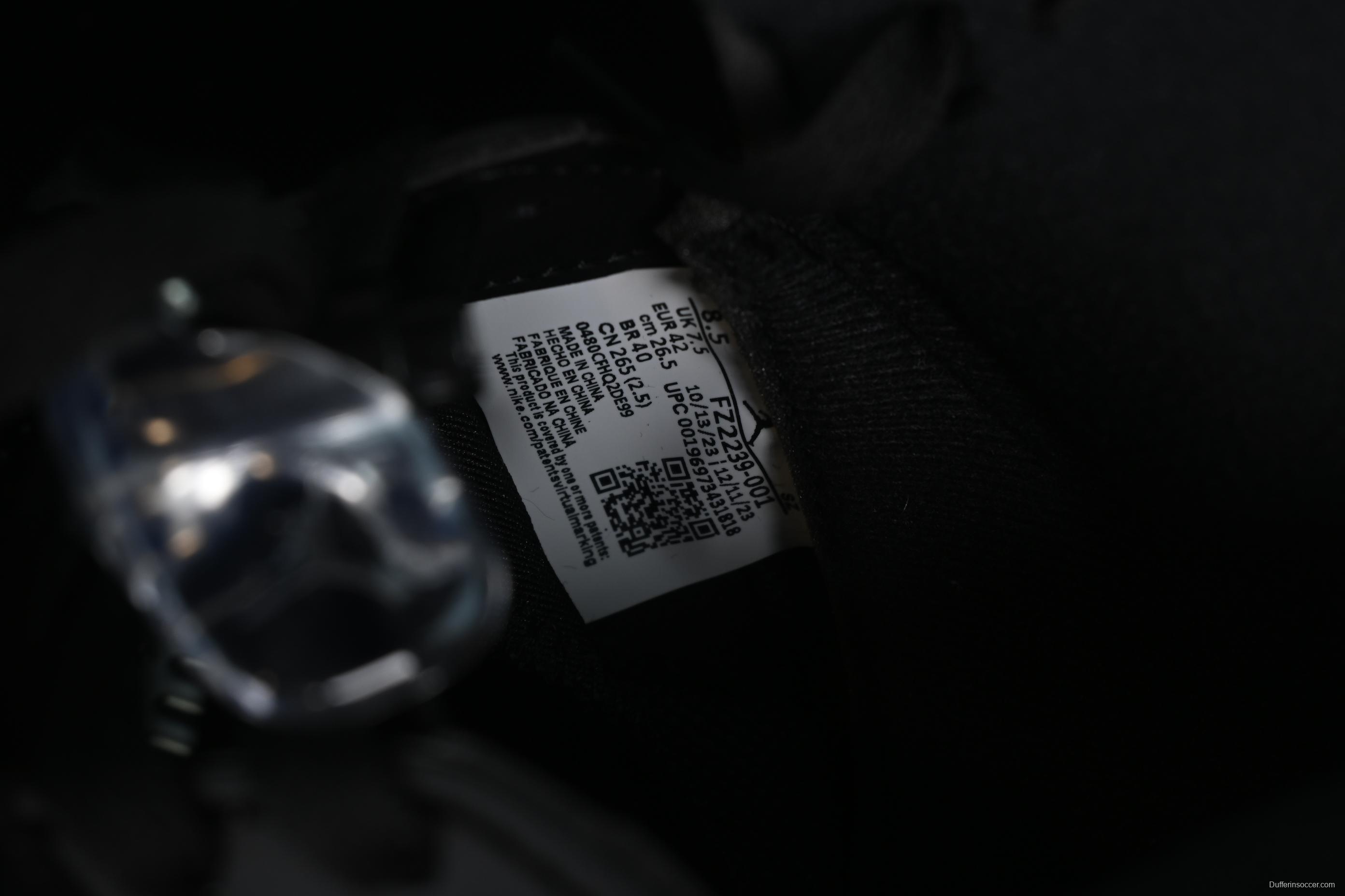 Nike Air Jordan 6 Retro Basketball Shoes with Black Leather and Suede Upper - FZ2239-001