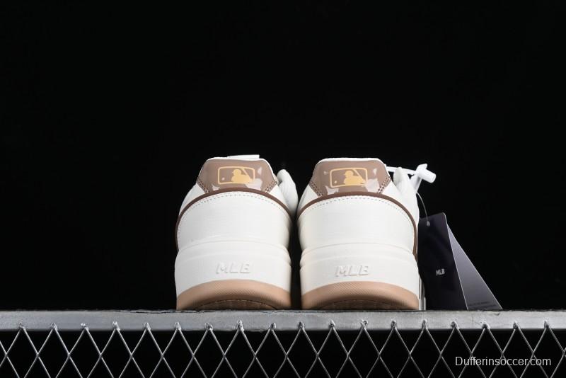 New York Yankees MLB Chunky Liner Basic Height Increasing Casual Sneakers - 3ASXCLB3N50BRS