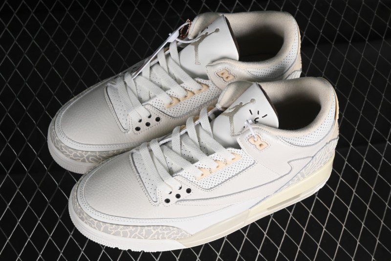 Nike Air Jordan 3 Retro Cactus Jack Collaboration High-Top Basketball Shoes with Soft Napa Leather and Visible Air Cushion - 136064-668