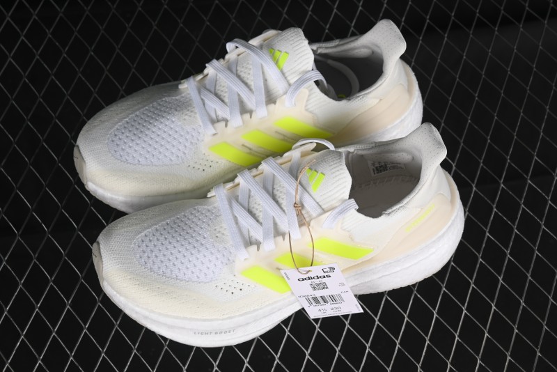 Adidas Ultraboost 5 ID8843 Casual Running Shoes with Boost Cushioning - ID8843