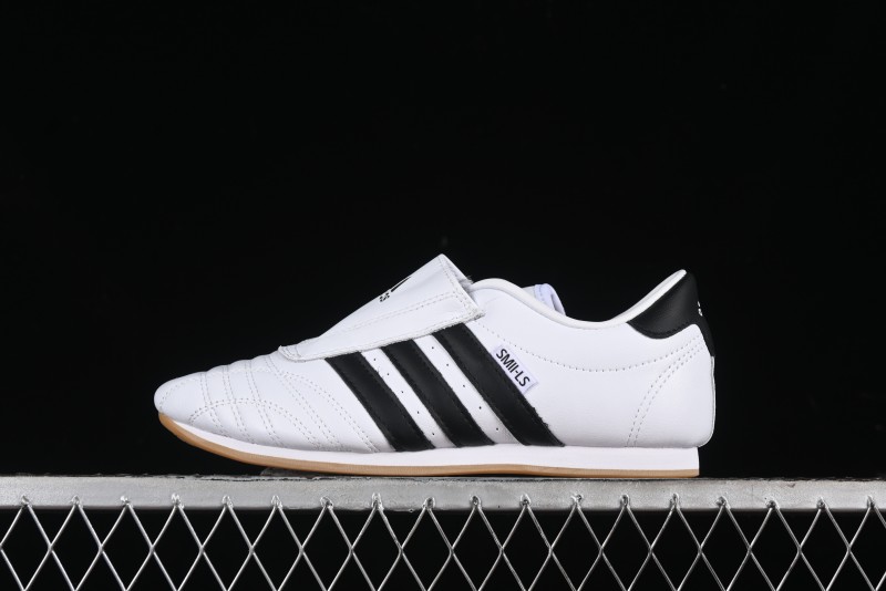 Adidas Originals Taekwondo JQ4774 Low-Top Training Shoes for Comfortable Non-Slip Workouts