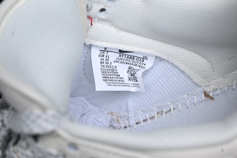 Nike SB Dunk Low Supreme Collaboration - Hello Kitty Anniversary Customized Low-Top Casual Sneakers - XY1688-018
