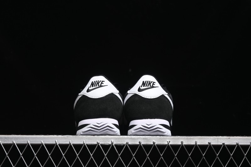 Nike Classic Cortez Leather Retro Running Shoes - HF0263-001