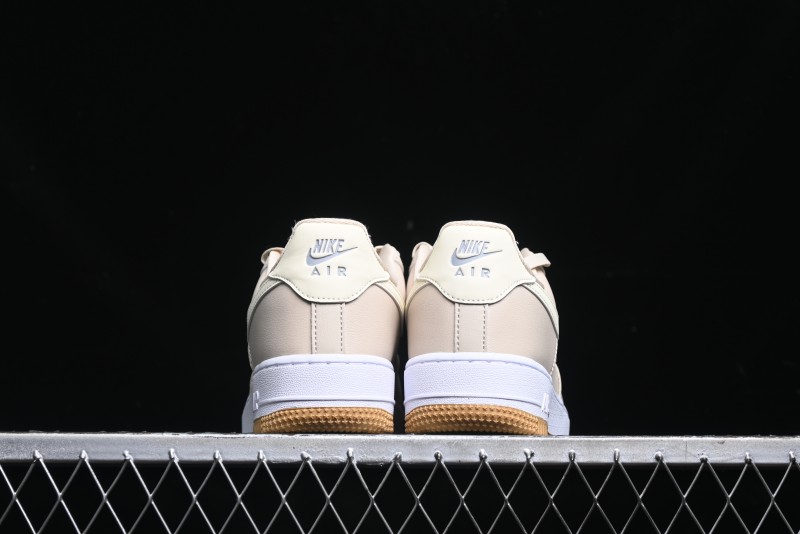 Nike Air Force 1 '07 Low Top Sneakers with Full-Grain Leather and Air Cushion - DD8959-111
