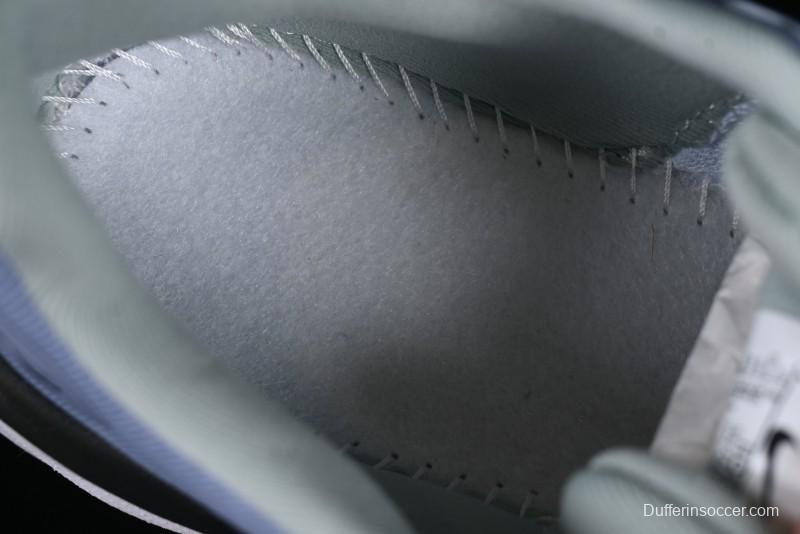 Nike Infinity Run 4 Gore-Tex Waterproof Road Running Shoes with ReactX Foam - HQ0265-400