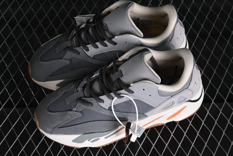 Adidas Yeezy Boost 700 Magnet Reflective Running Shoes - FV9922