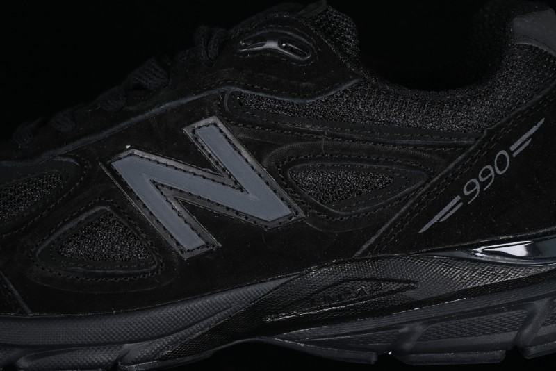 New Balance 990 Series Premium Retro Running Shoes with Carbon Midsole - M990BB4