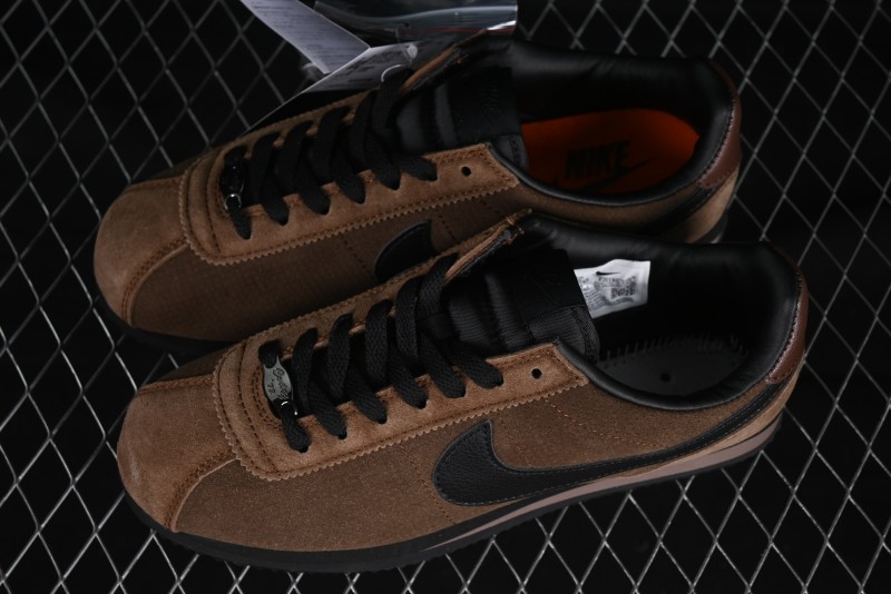 Nike Classic Cortez Leather Retro First Generation Running Shoes - FJ5180-200