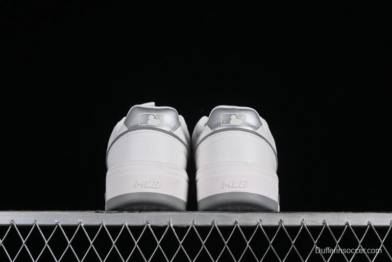 MLB Chunky Liner New York Yankees Lightweight Platform Sneakers with 6cm Height Increase - 3ASXCLB3N50SIS