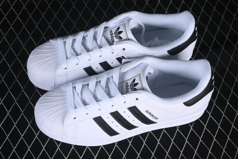 Adidas Superstar II IH8659 Casual Sneakers with Shell Toe Design