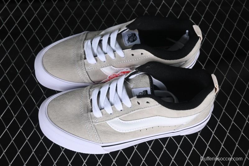 Vans Knu Skool Low-Top Retro Chunky Sneakers - VN0009QCBLK