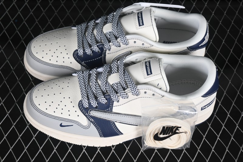 Supreme x Nike Low-Top Sneaker - Navy & White Edition