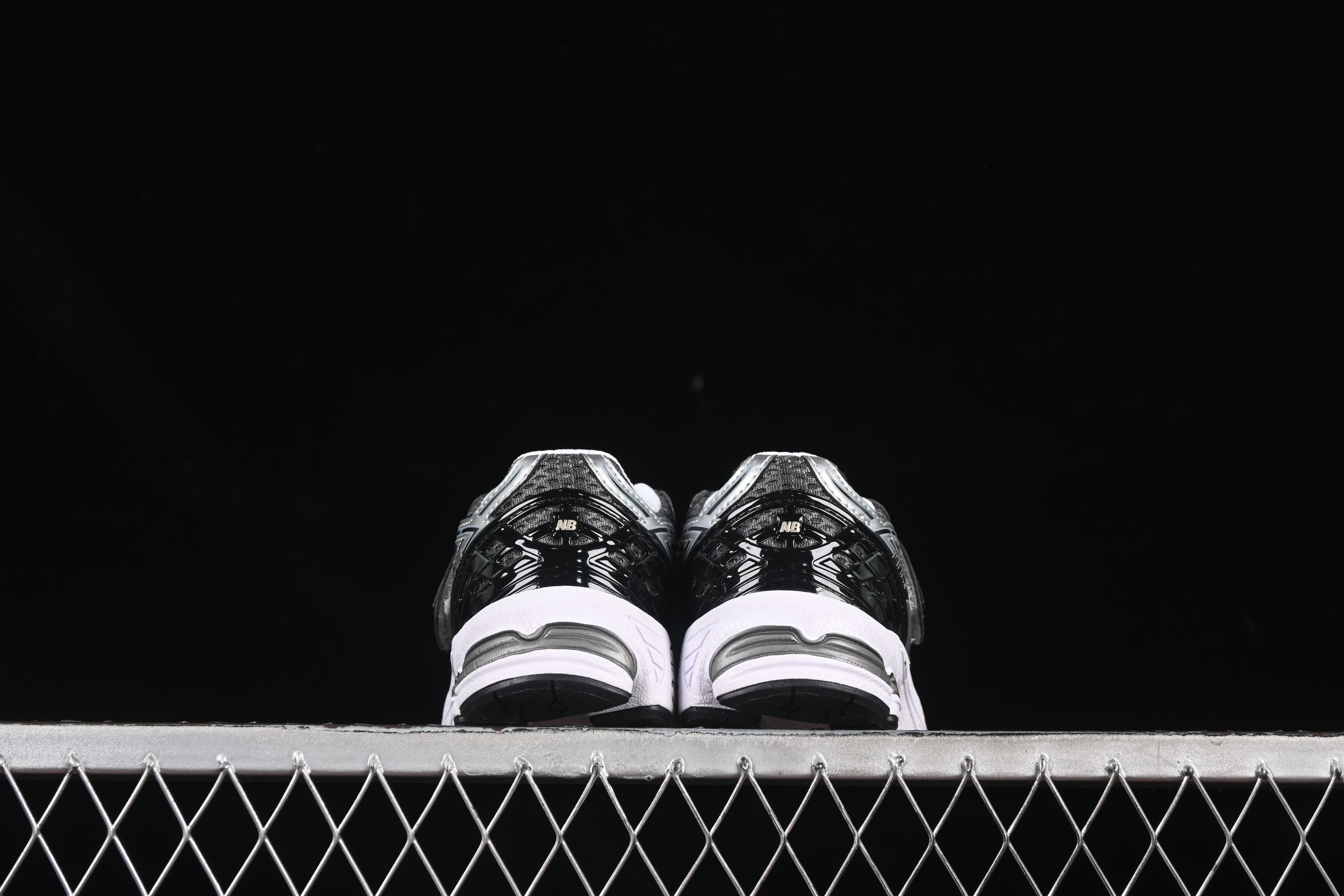 New Balance 1906R Series Kids Hook and Loop Sneakers - PV1906CG