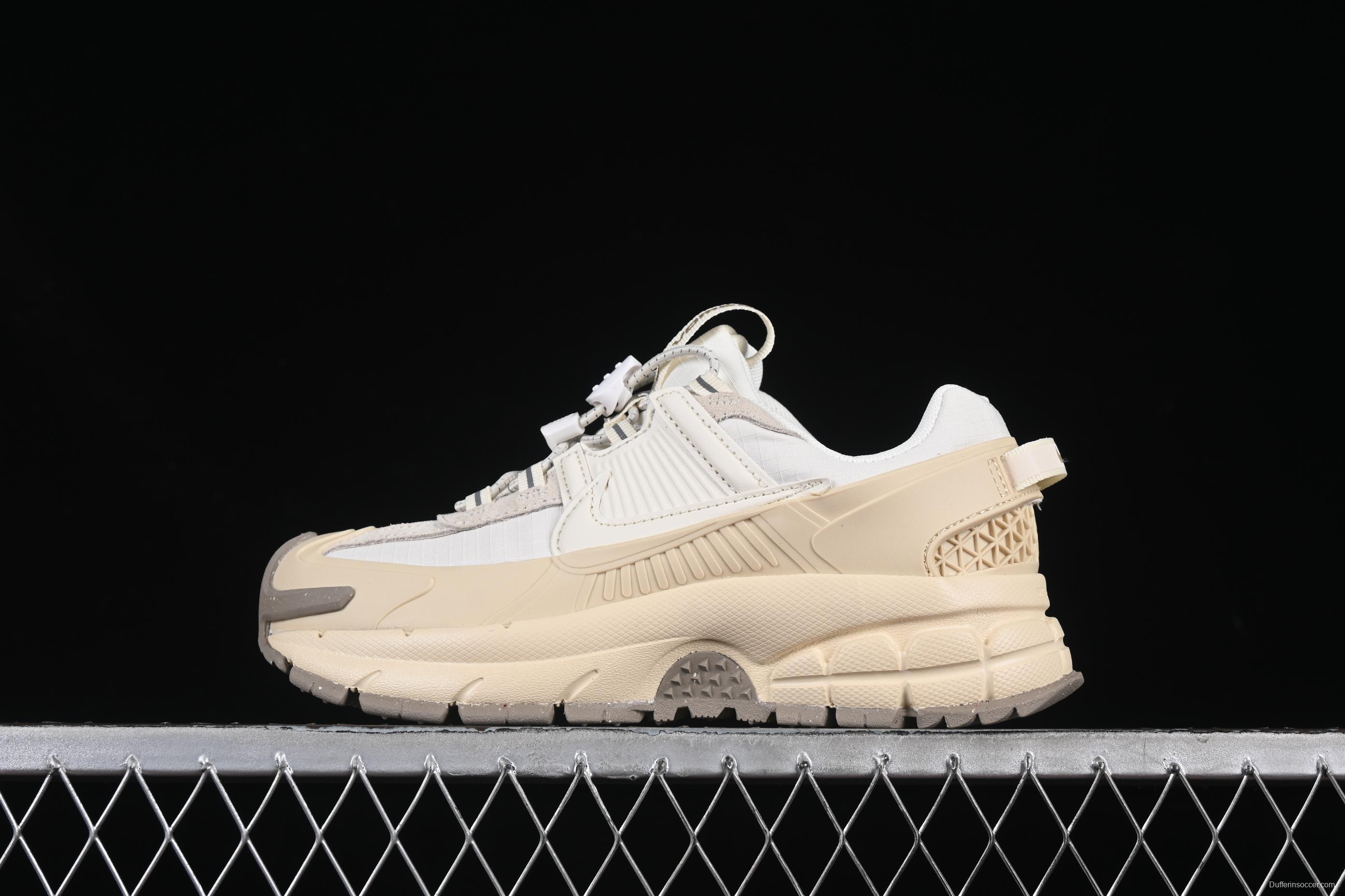 Nike Zoom Vomero 5 Retro Marathon Casual Running Shoes with Thick Sole and Height Increasing Design - FV2295-101