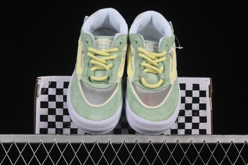 Vans Wayvee Low-Top Retro Skate Shoes - VN0A5JIA9DF