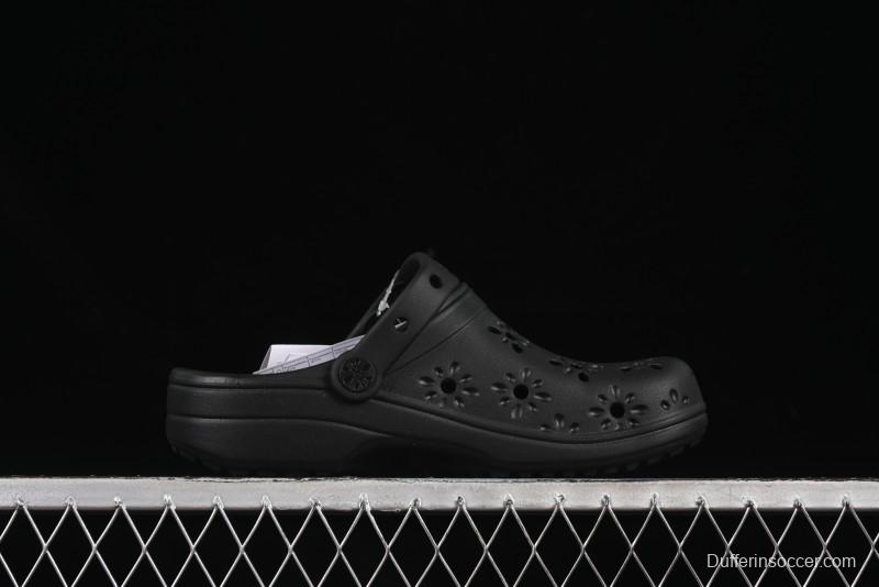 Crocs Classic Clog Two-Way Beach Sandals with Ventilation Holes - B.D4