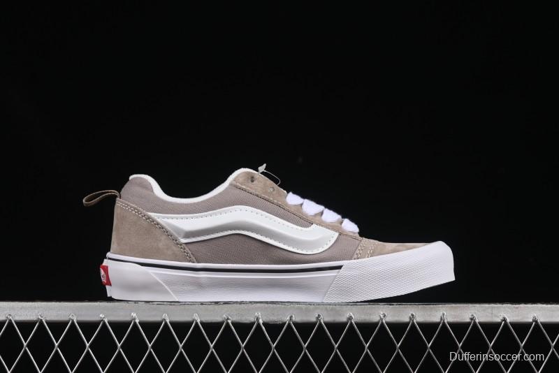 Vans Knu Skool Low-Top Retro Chunky Sneakers - VN000D6ZH2B
