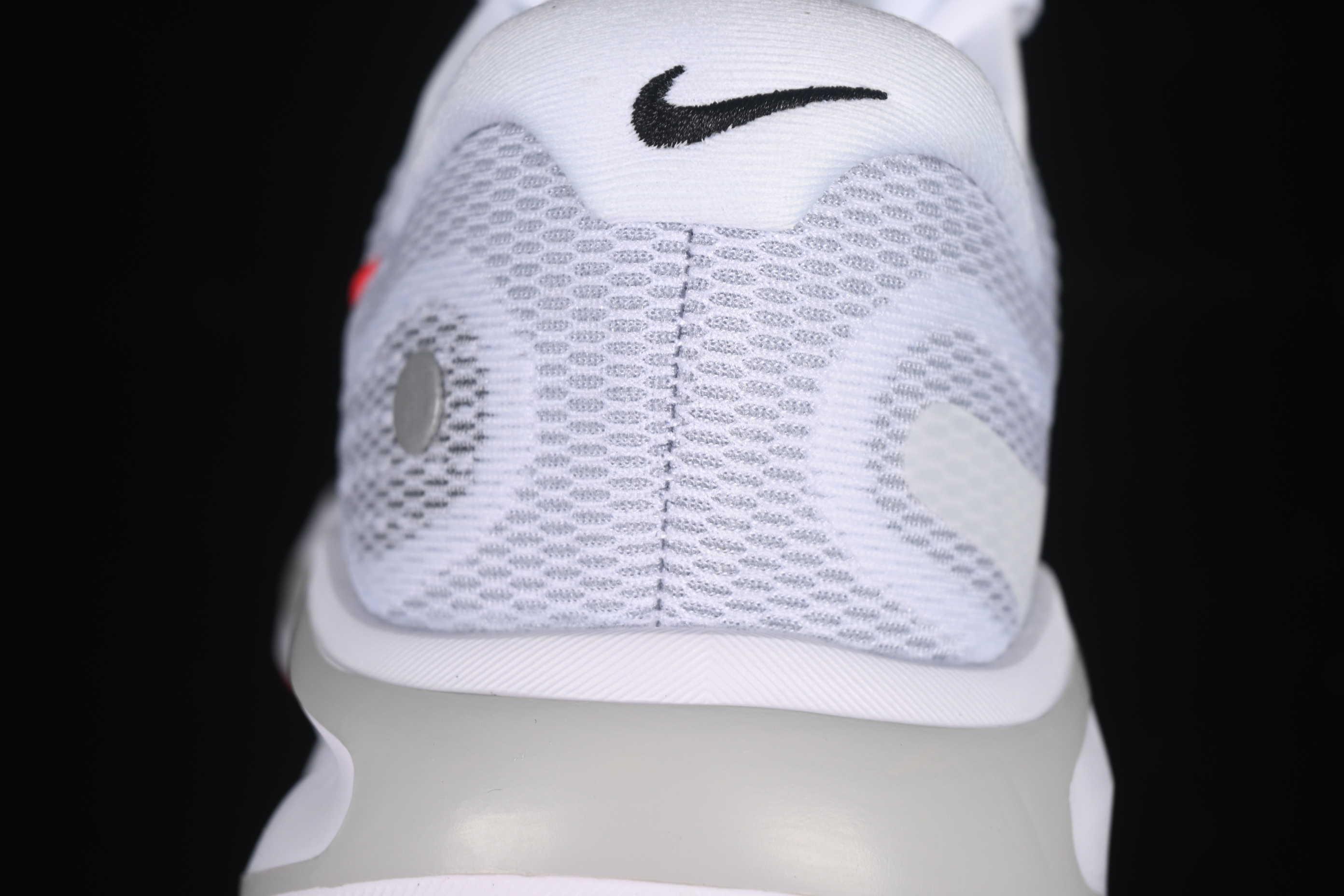 Nike Journey Run Low-Top Casual Running Shoes with Cushioning Anti-Slip and Wear-Resistant Design - FN0228-106