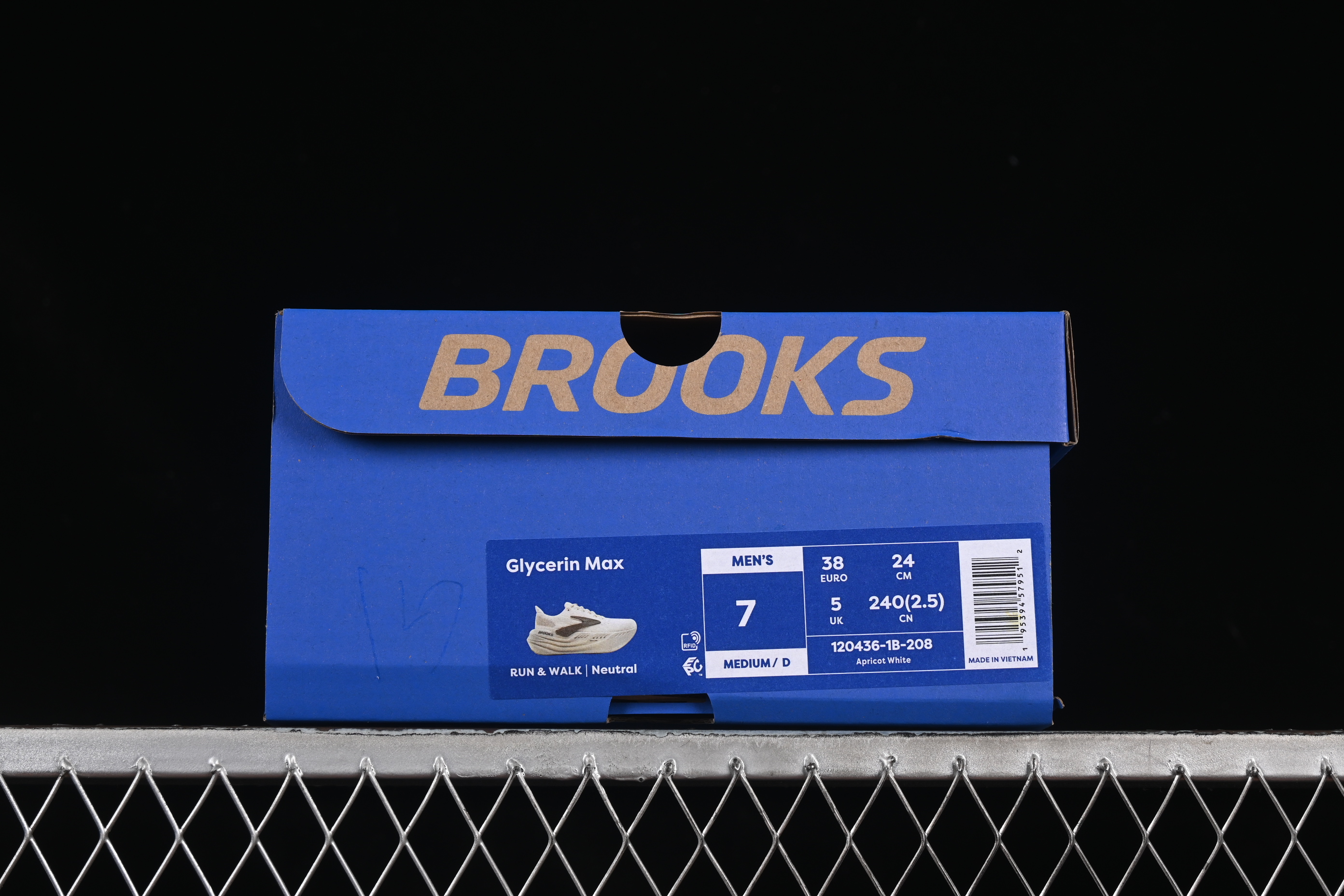 Brooks Glycerin Max Cushioned Marathon Running Shoes with Nitrogen Technology - 1204361B208