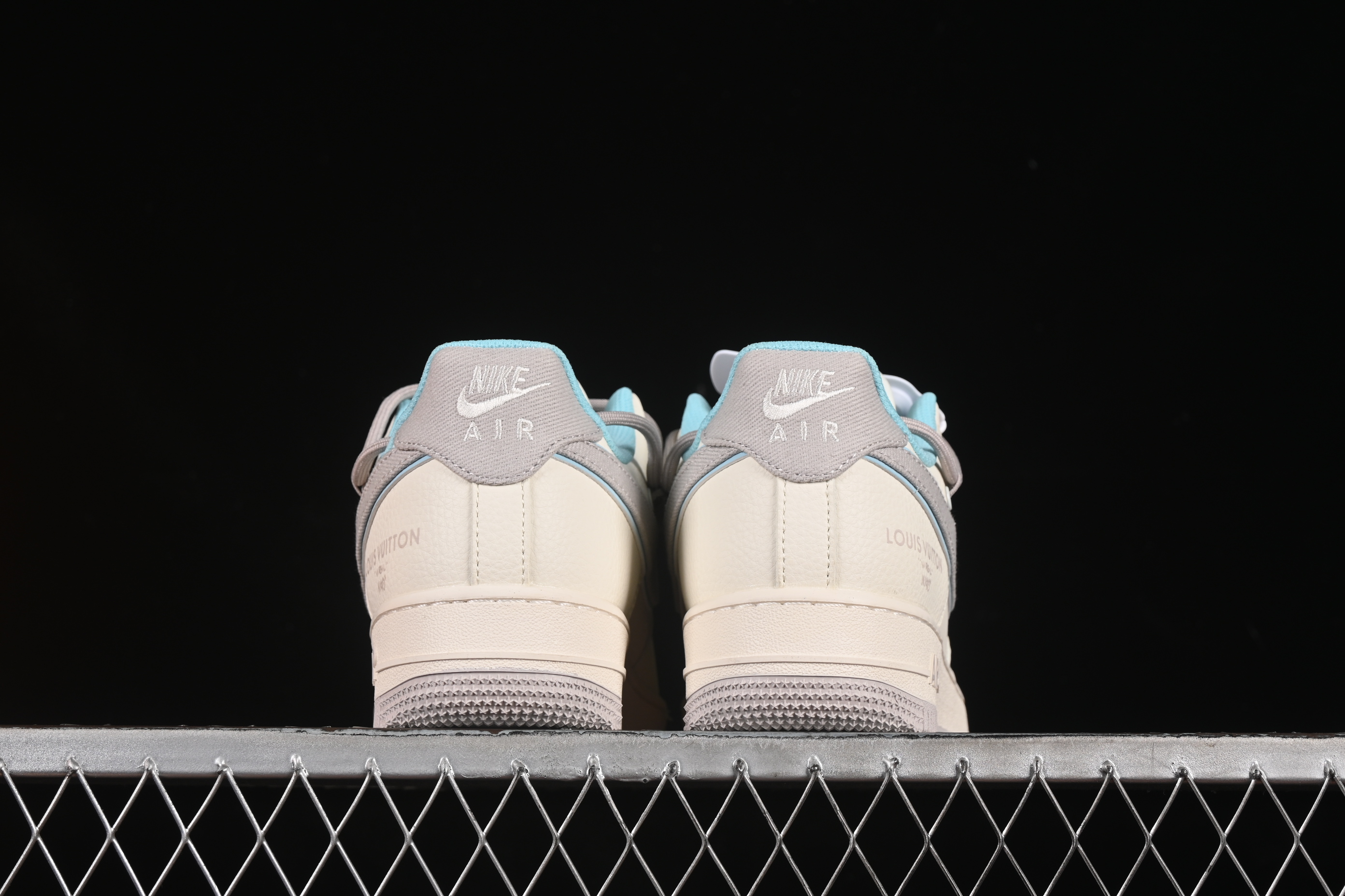 Nike Air Force 1'07 Low LV Collaboration Casual Sneakers with Full-Length Air Cushion - DM6868-095