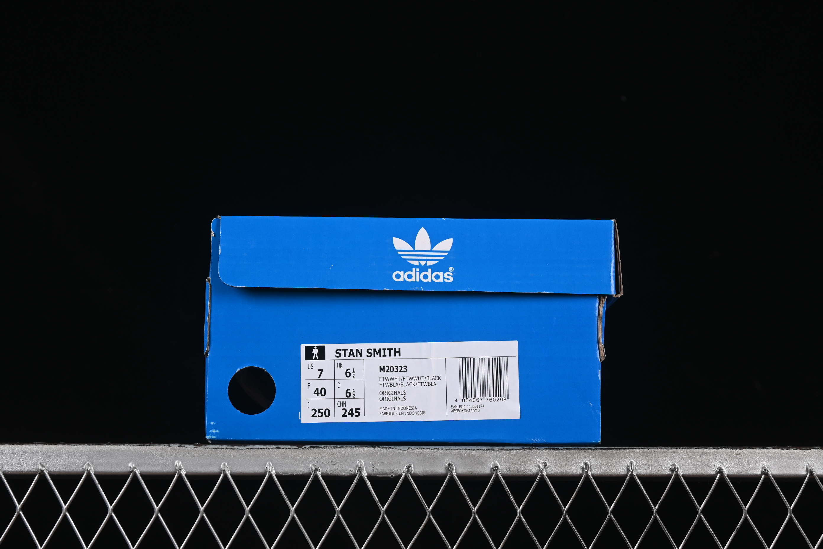 Adidas Stan Smith Classic Evergreen Casual Sneakers - M20323