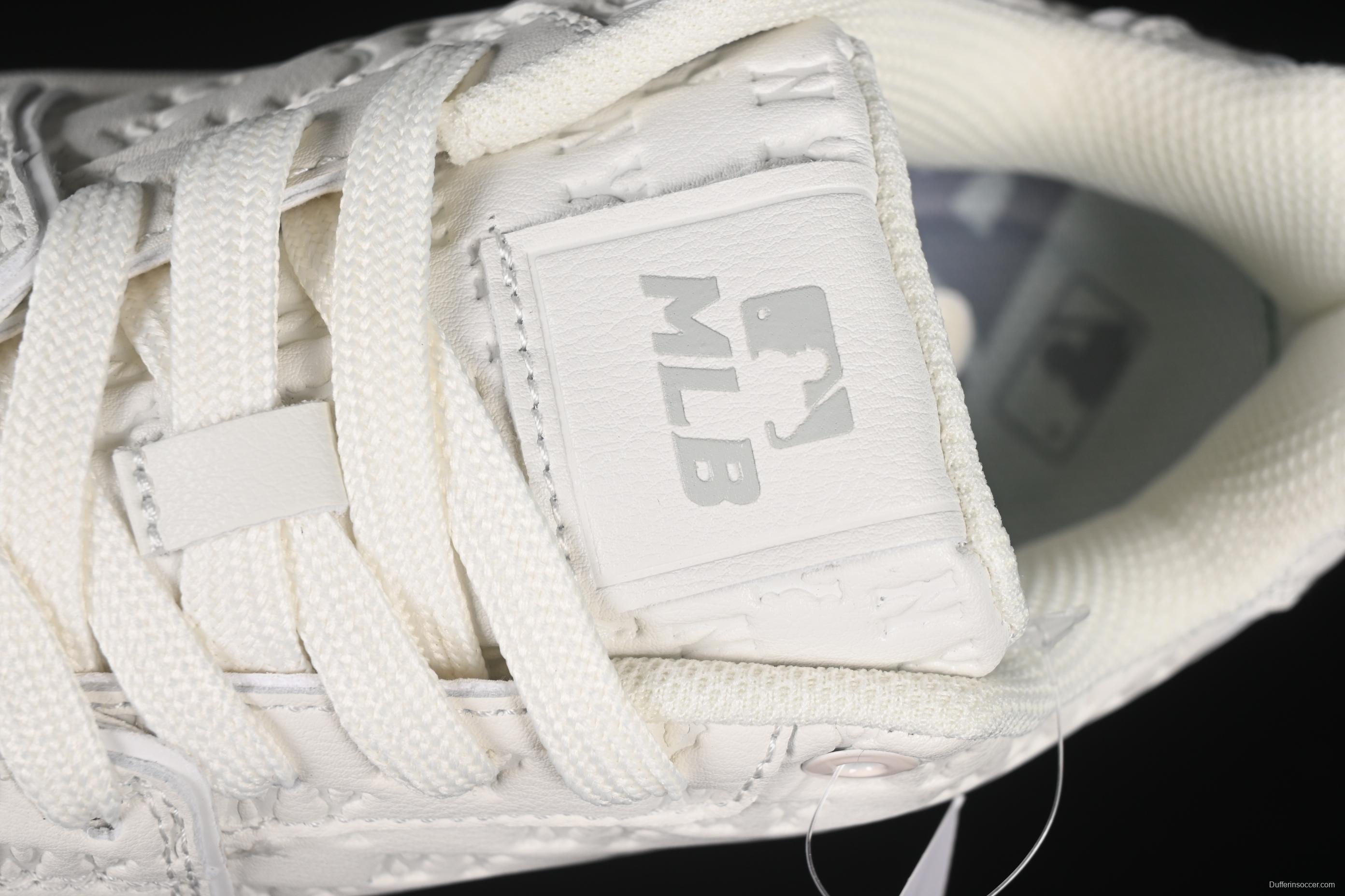 New York Yankees MLB Bigball Chunky Embo Monogram Platform Sneakers - 3ASXE015N50WHS