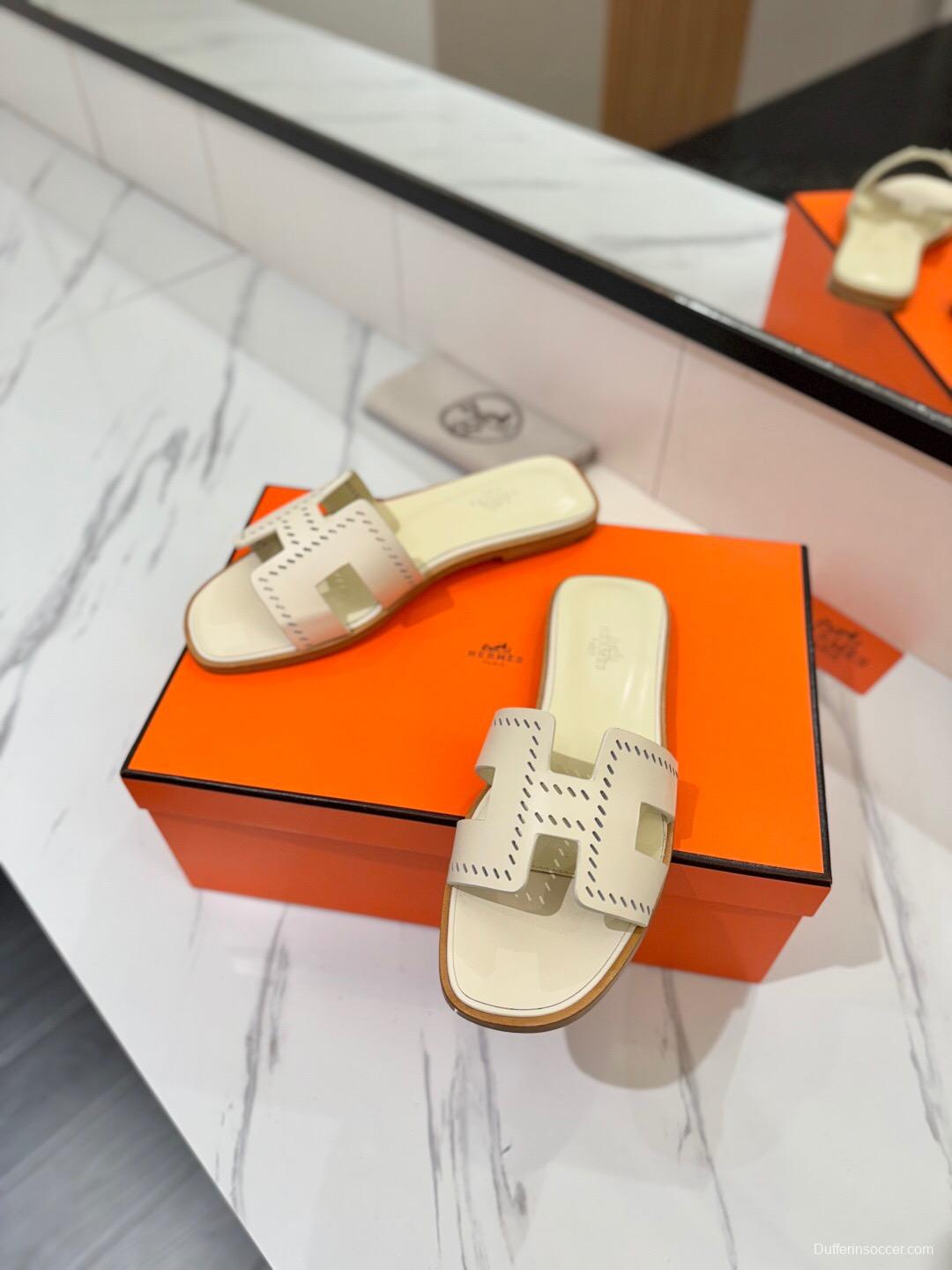 2025 Women Hermès White Leather Slippers KFY00260