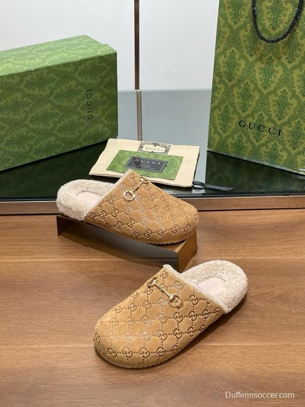 2024 Gucci beige leather slippers GG pattern