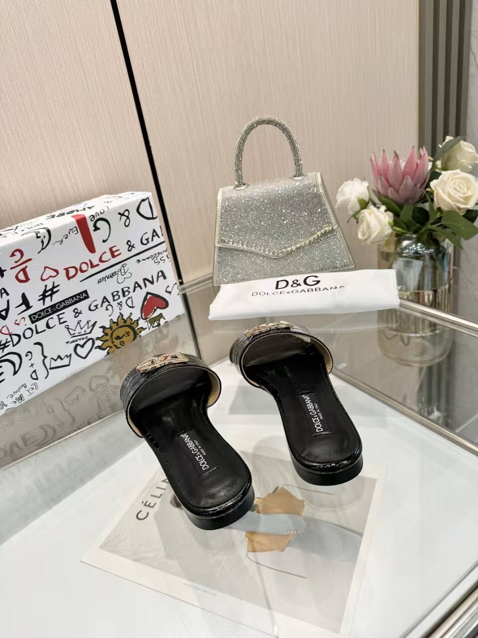 2025 Women Dolce & Gabbana Black Leather Slide Sandals LY00190