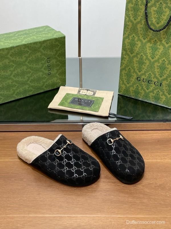 2024 Slippers Gucci Black Shearling GG Pattern
