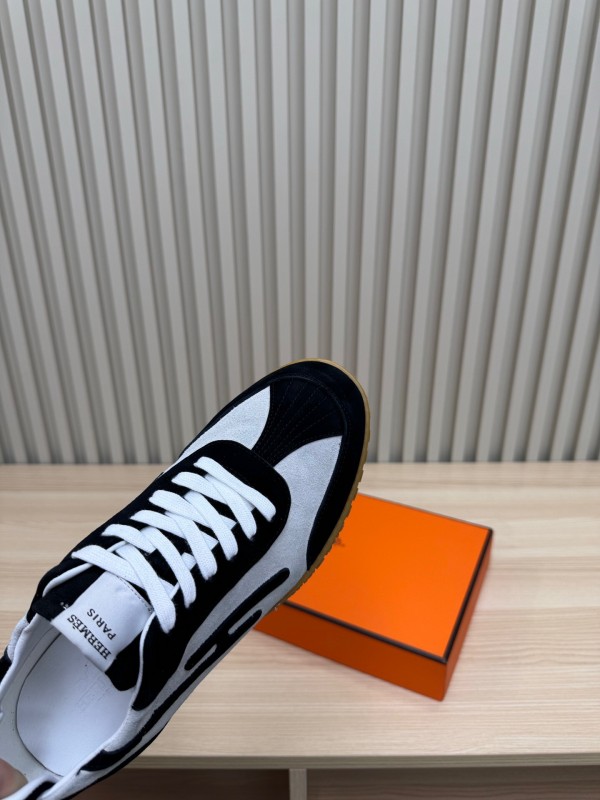 2025 Unisex Hermès Black White Suede Down Fabric Sneakers Top Version KFY00300