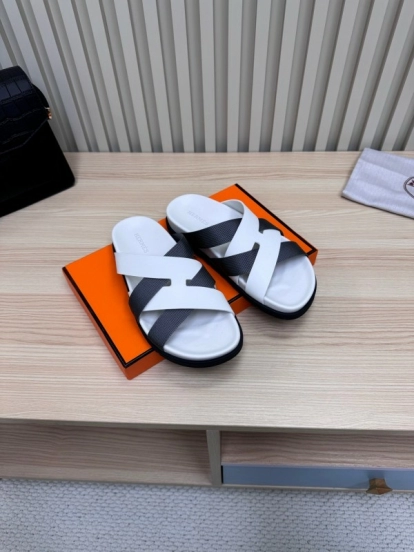 2025 Men Hermès White Black Leather Slippers