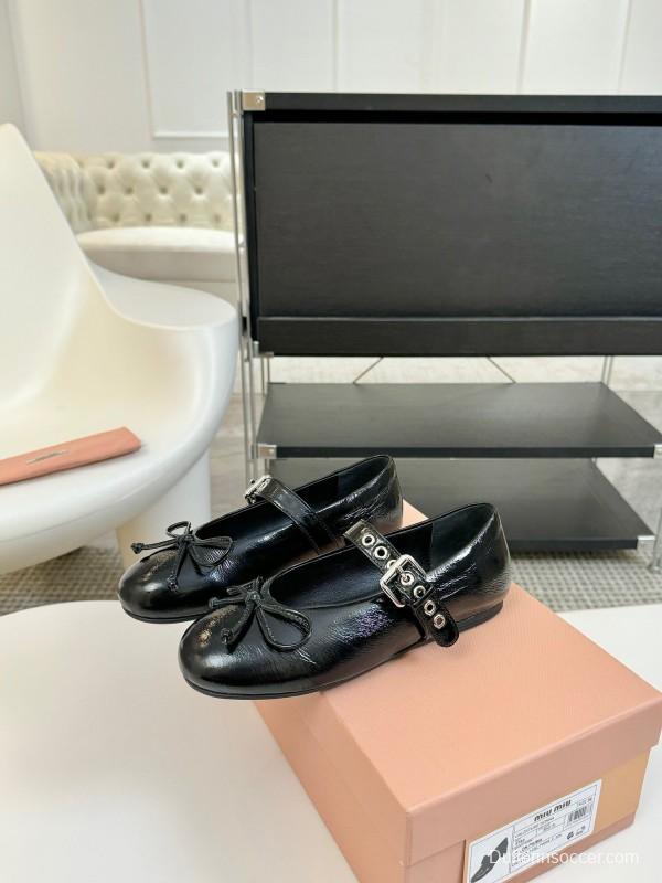 2025 Women Miu Miu Black Patent Leather Mary Jane Buckle KFY00300