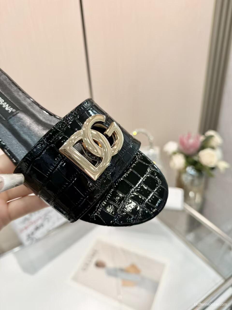 2025 Women Dolce & Gabbana Black Leather Slide Sandals LY00190