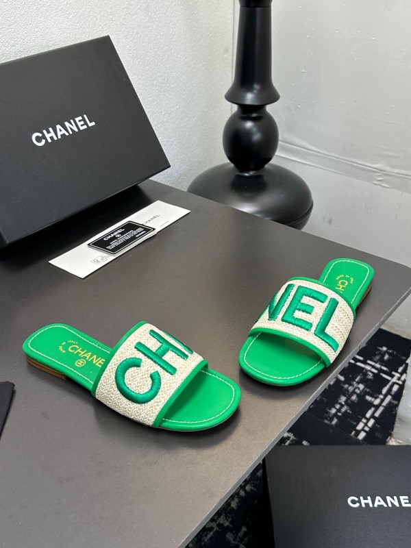 2025 Women Chanel Green Canvas Slippers