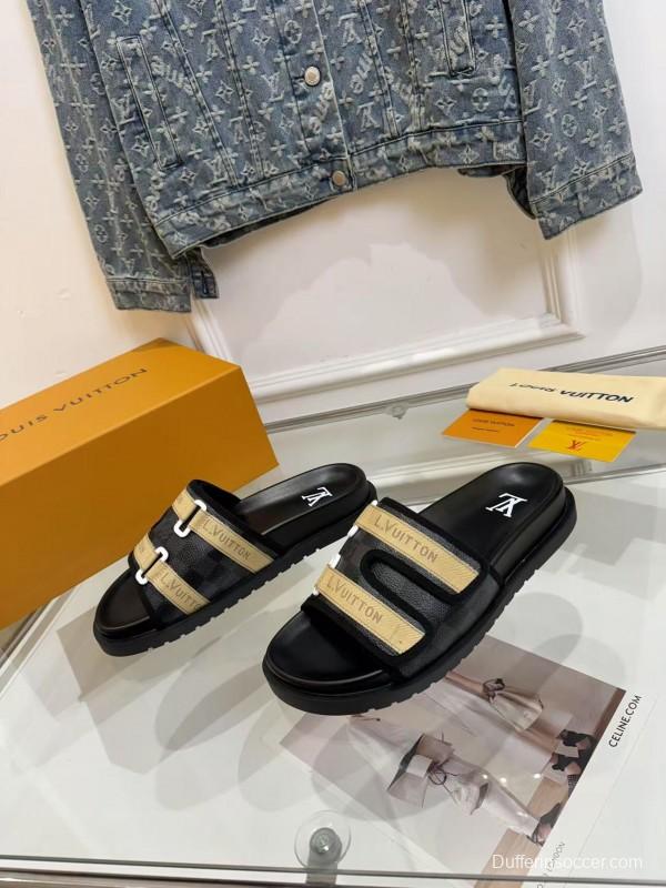2025 Slippers Louis Vuitton Black Beige Canvas Slippers LYT001