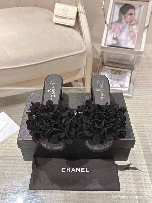2025 Women Chanel Black Leather Slippers Floral B2032-2