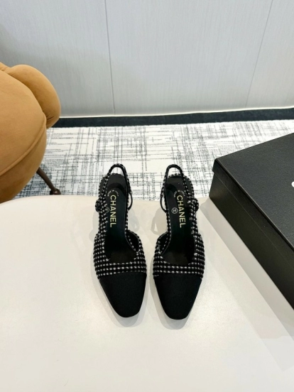 2025 Women Chanel Black White Fabric Slingback Heels LY00240