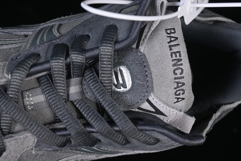 Balenciaga Runner Kith Four Color Retro Casual Shoes - WRNSD1100