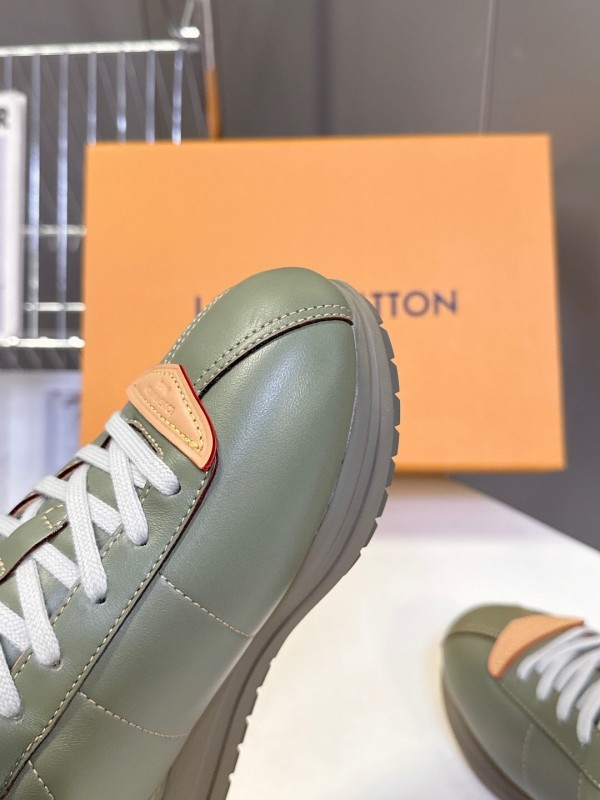 Louis Vuitton 2025 SS LV x Pharrell Williams Runway Platform Sneakers Retro Running Shoes - KFY00380/KFY00390
