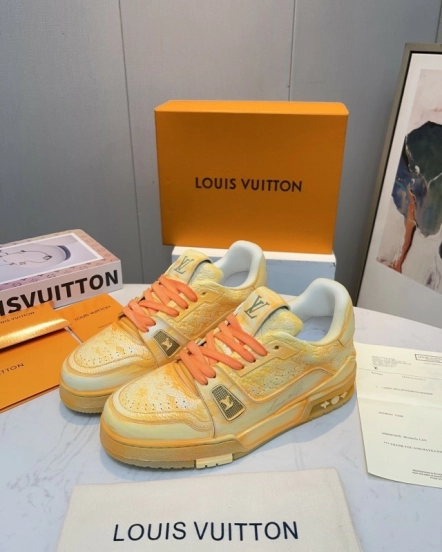 LV Trainer Basketball Series Retro Sneakers - LY00430