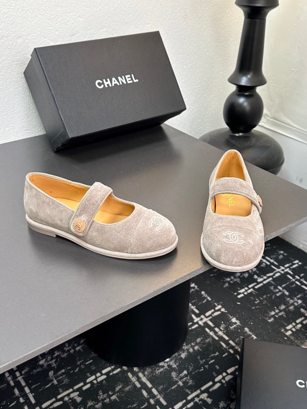 Chanel Quilted Design Slip-On Sandals - KFY00280