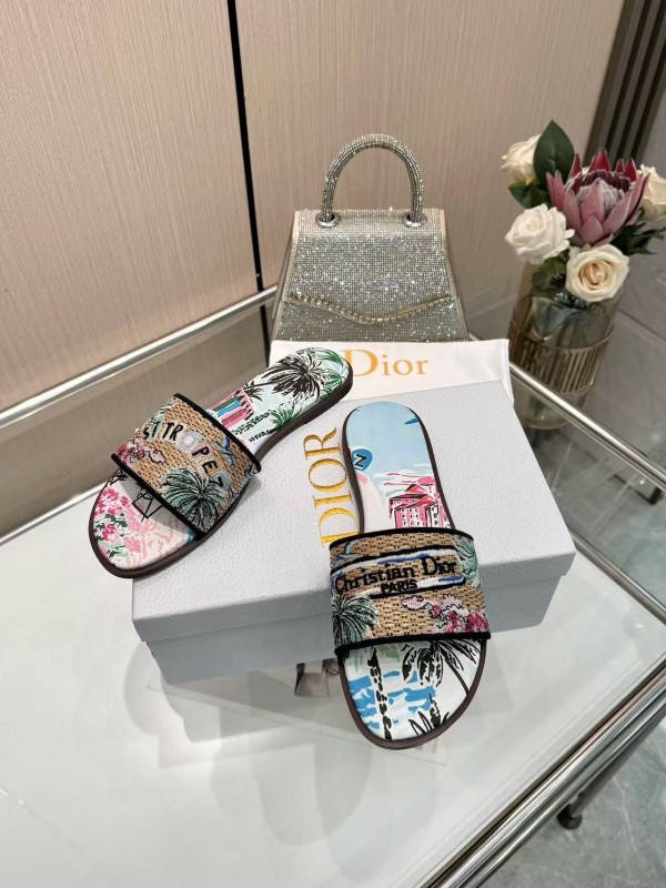 Dior 2025 SS CD Embroidered Monogram Slippers with Sheepskin Lining - LY00200
