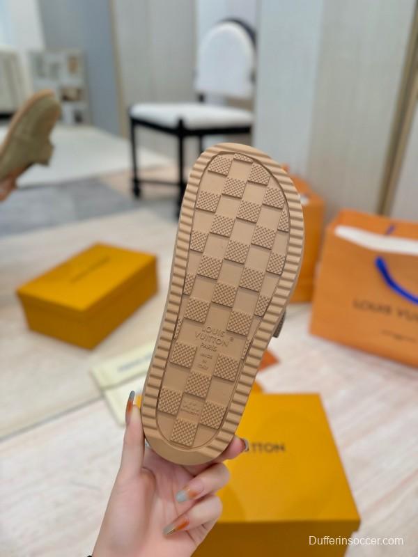 Louis Vuitton LV Monogram Sandals Spring Summer 2025 Collection Couple Sliders - KFY00291