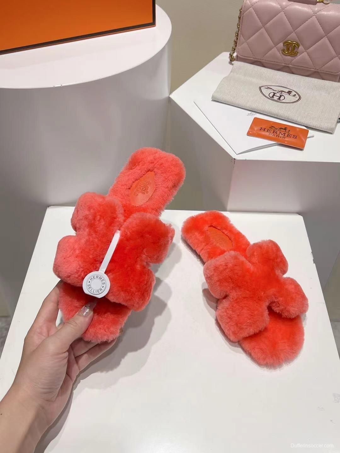 Hermès 2025 SS Love Fur Slippers Flat Sole Autumn Winter Collection - LY00240